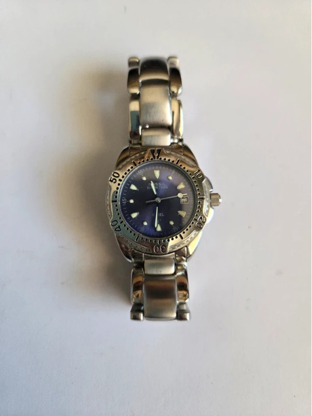 Vintage Fossil 100M Stainless Steel Purple Dial Watch